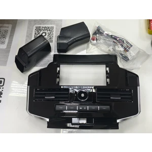 Toyota Land Cruiser 12.3